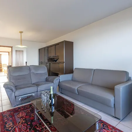 Apartment De Rede 1 - 0101 + Parking 18 *
